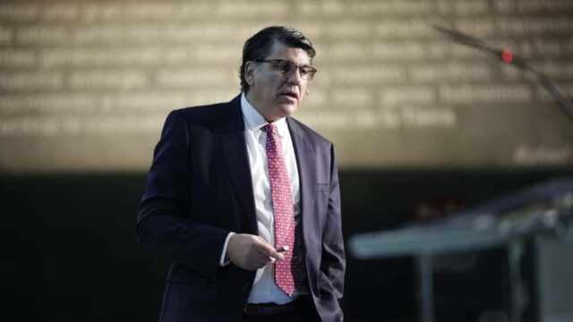 De las punto.com a la inteligencia artificial: 25 años de mercados bursátiles en Estados Unidos y España