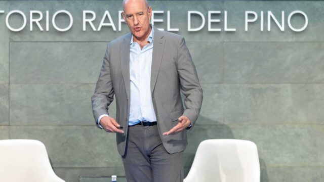 Conferencia Magistral de Mauro Guillén