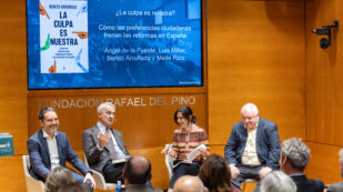 Dialogue between Ángel de la Fuente, Luis Miller, Benito Arruñada and Maite Rico