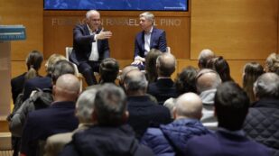 Dialogue between Lorin Selby and Luis Perez-Breva