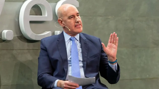 Conferencia Magistral de Mauro Guillén