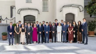Becarios de excelencia Rafael del Pino 2026